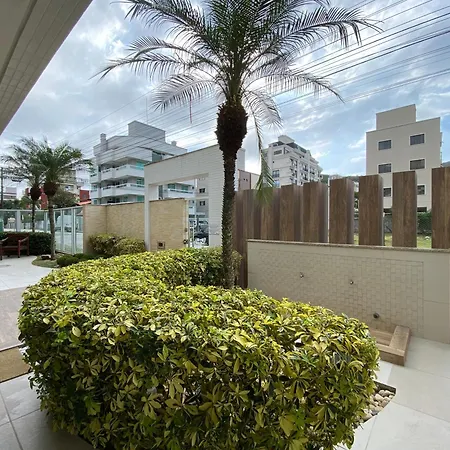 Apartamento 2 quartos na praia de Bombas-2